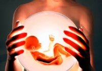 Суррогатное материнство: какое отношение общества можно наблюдать к данному репродуктивному методу?